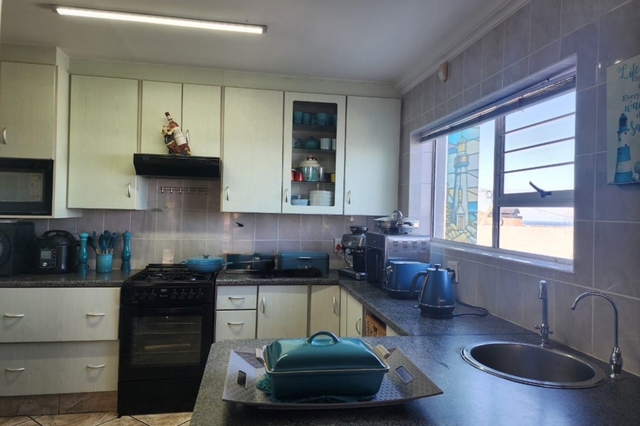 To Let 3 Bedroom Property for Rent in Dana Bay Western Cape